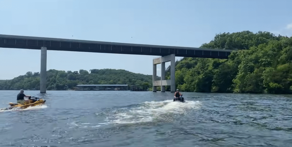 Water level lake of the ozarks missouri