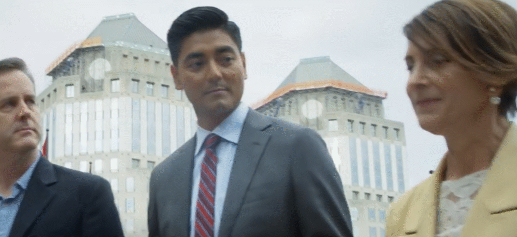 Aftab pureval wife