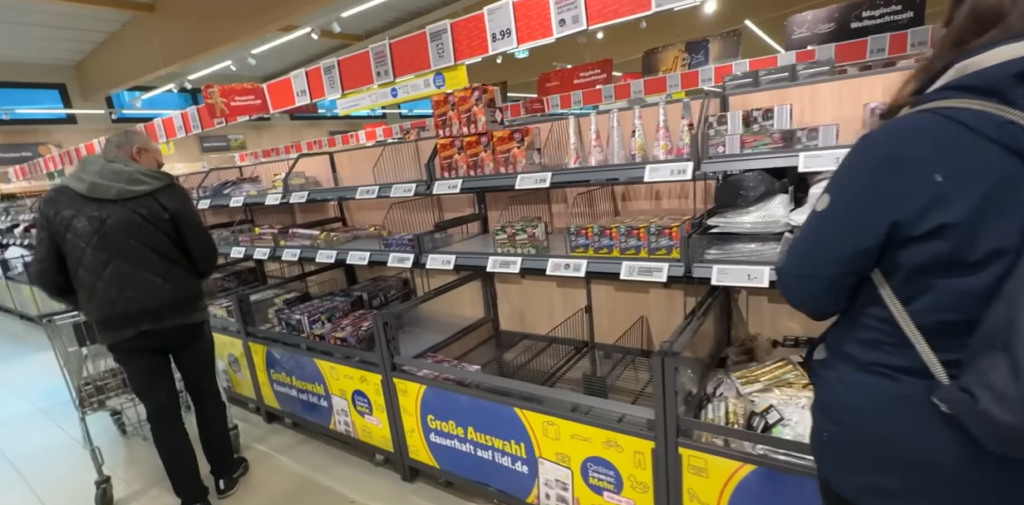 Ladenöffnungszeiten Silvester: A Guide to Retail Hours at Year’s End Ladenöffnungszeiten Silvester: A Guide to Retail Hours at Year’s End