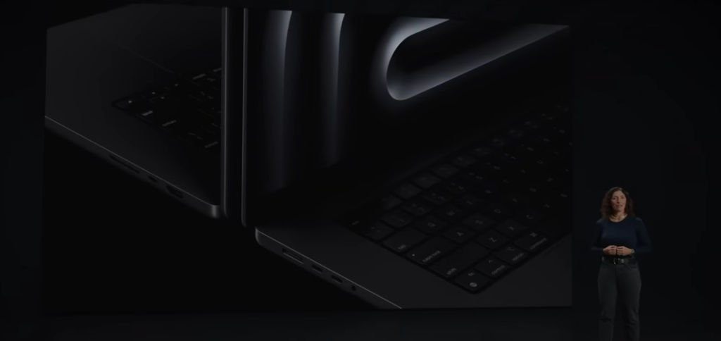 AAPL at $267: What Tim Cook's Exit and John Ternus's Arrival Really Mean for Investors