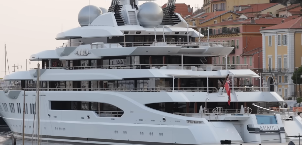 Zuckerberg's $300M Yacht