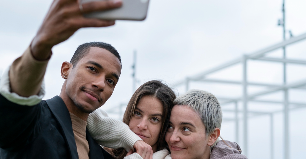 Gen Z Views Age Gap Relationships With Suspicion. Are They Onto Something?